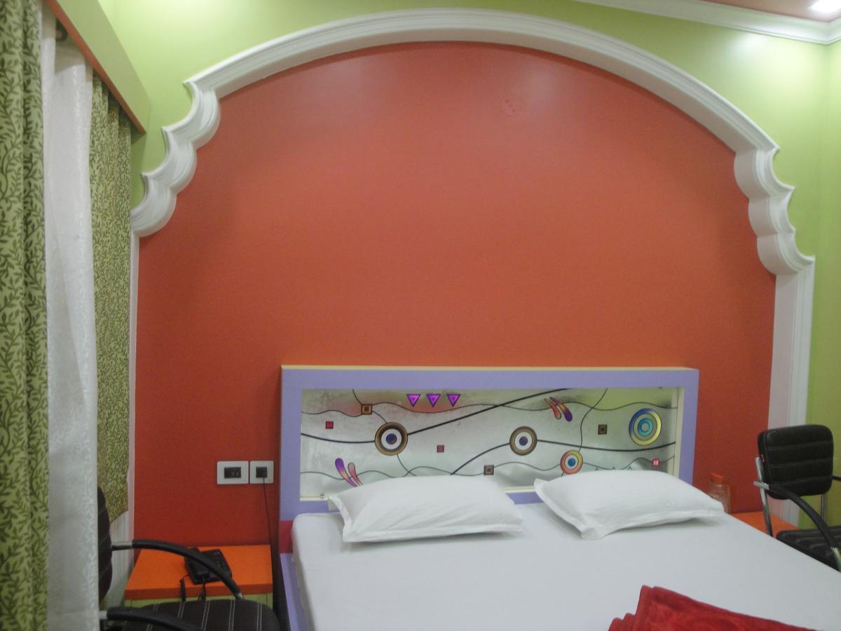 ורנאסי Balaji Palace מראה חיצוני תמונה